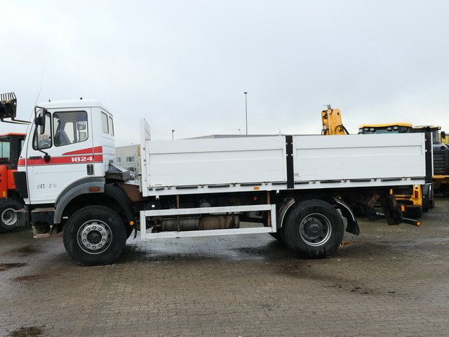 Mercedes-Benz 1824 AK 4x4, Allrad, AHK, Blattfederung, 168tkm - Kamion sa tovarnim sandukom: slika 2 Mercedes-Benz 1824 AK 4x4, Allrad, AHK, Blattfederung, 168tkm - Kamion sa tovarnim sandukom: slika 2