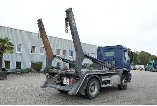 Mercedes-Benz 1832 K Arocs 4x2, Hiab SLT 140, teleskop., Klima - Kamion sa kablovskim sistemom: slika 4 Mercedes-Benz 1832 K Arocs 4x2, Hiab SLT 140, teleskop., Klima - Kamion sa kablovskim sistemom: slika 4