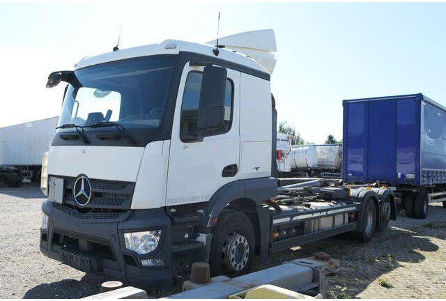 Mercedes-Benz 2543 L Actros 6x2, Meiller RK 21.70, Lenk-Lift - Kamion sa hidrauličnom kukom: slika 4 Mercedes-Benz 2543 L Actros 6x2, Meiller RK 21.70, Lenk-Lift - Kamion sa hidrauličnom kukom: slika 4