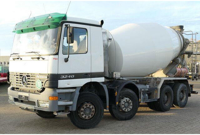 Mercedes-Benz 3240 B Actros 8x4, Liebherr HTM904, 9m³ - Mikser za beton: slika 4 Mercedes-Benz 3240 B Actros 8x4, Liebherr HTM904, 9m³ - Mikser za beton: slika 4