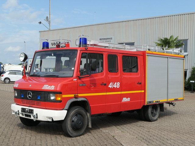 Mercedes-Benz 814 D/Feuerwehr/Metz/Wassertank/Pumpe - Vatrogasni kamion: slika 4 Mercedes-Benz 814 D/Feuerwehr/Metz/Wassertank/Pumpe - Vatrogasni kamion: slika 4