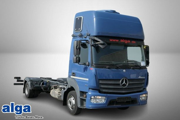 Mercedes-Benz 918 L Atego 4x2, Schlafliege, Klima,Nebenantrieb - Kamion sa golom šasijom i zatvorenom kabinom: slika 1 Mercedes-Benz 918 L Atego 4x2, Schlafliege, Klima,Nebenantrieb - Kamion sa golom šasijom i zatvorenom kabinom: slika 1
