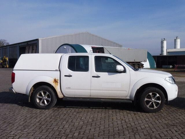 Nissan Navara 2.5 Tdi 4x4, DOKA, Pickup, Klima, AHK - Dostavno vozilo sa otvorenom sandukom: slika 4 Nissan Navara 2.5 Tdi 4x4, DOKA, Pickup, Klima, AHK - Dostavno vozilo sa otvorenom sandukom: slika 4