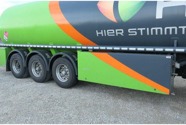 Schrader Z-STA24-42.7/4, Peilstab, 43m³, 4 Kammern - Poluprikolica cisterna: slika 2 Schrader Z-STA24-42.7/4, Peilstab, 43m³, 4 Kammern - Poluprikolica cisterna: slika 2