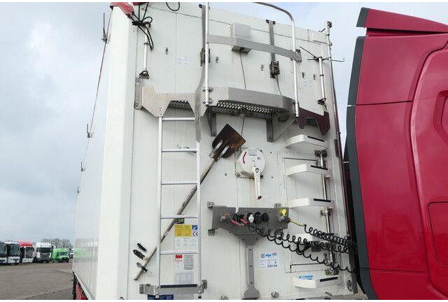 Schwarzmüller J-Serie, 95m³, 6mm Boden, Funk, SAF, Luft-Lift - Poluprikolica sa zatvorenim sandukom: slika 3 Schwarzmüller J-Serie, 95m³, 6mm Boden, Funk, SAF, Luft-Lift - Poluprikolica sa zatvorenim sandukom: slika 3