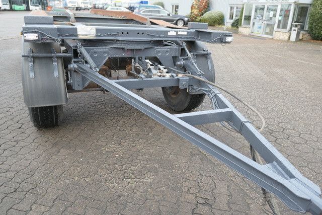 Schwarzmüller PV04PNP, Behälter 5-7m, Außenroller, SAF - Abrol/ Autopodizač prikolica: slika 4 Schwarzmüller PV04PNP, Behälter 5-7m, Außenroller, SAF - Abrol/ Autopodizač prikolica: slika 4