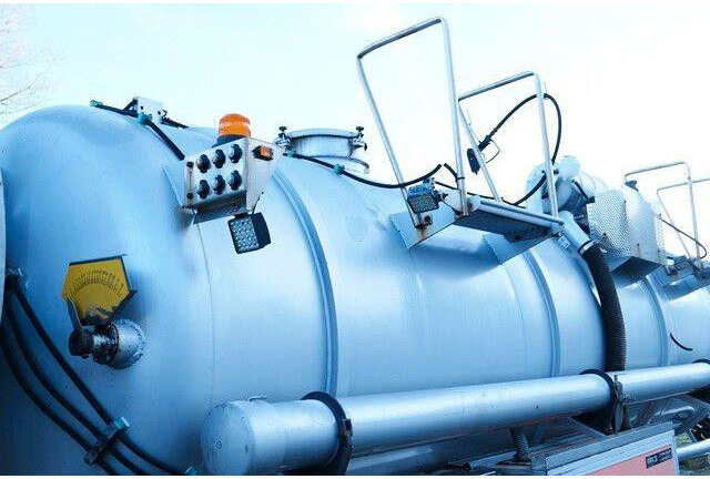 Tank Saug Truck XXL 18,Kanalreiniger,Pumpe,Alu-Felgen - Vakuumska cisterna: slika 4 Tank Saug Truck XXL 18,Kanalreiniger,Pumpe,Alu-Felgen - Vakuumska cisterna: slika 4