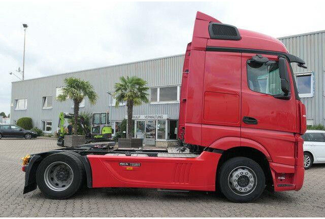 Mercedes-Benz 1842 LS Actros 4x2, Retarder,Spoiler,2x am Lager - Tegljač: slika 2 Mercedes-Benz 1842 LS Actros 4x2, Retarder,Spoiler,2x am Lager - Tegljač: slika 2