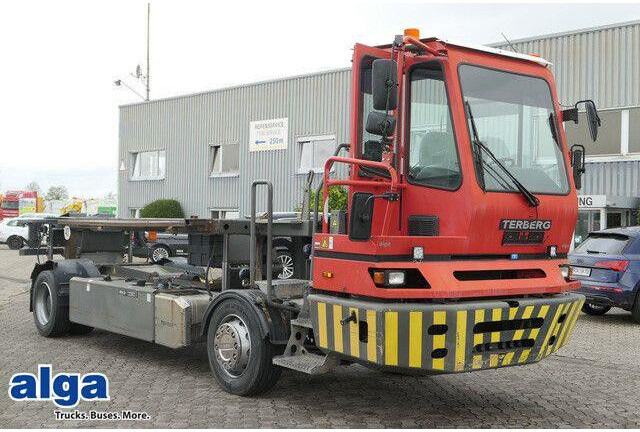 Terberg BC 182, Wechselbrücken, Sattelkupplung - Kamion sa golom šasijom i zatvorenom kabinom: slika 1 Terberg BC 182, Wechselbrücken, Sattelkupplung - Kamion sa golom šasijom i zatvorenom kabinom: slika 1