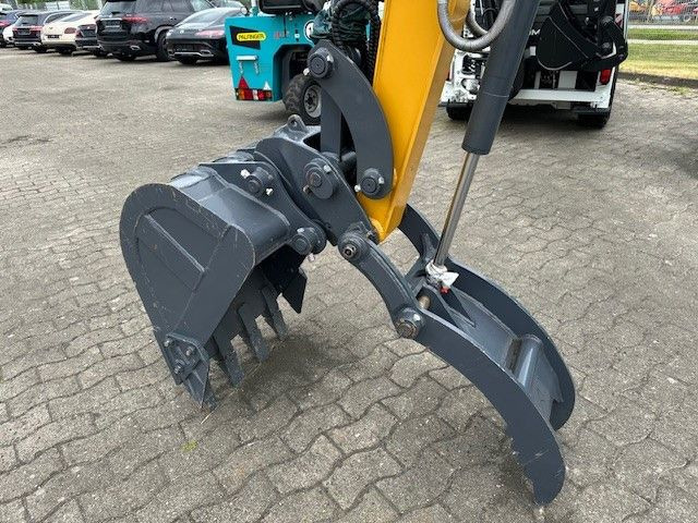 XCMG XE35, Gummikette, Greifer + Hammer, Klima,Yanmar - Mini bager: slika 4 XCMG XE35, Gummikette, Greifer + Hammer, Klima,Yanmar - Mini bager: slika 4