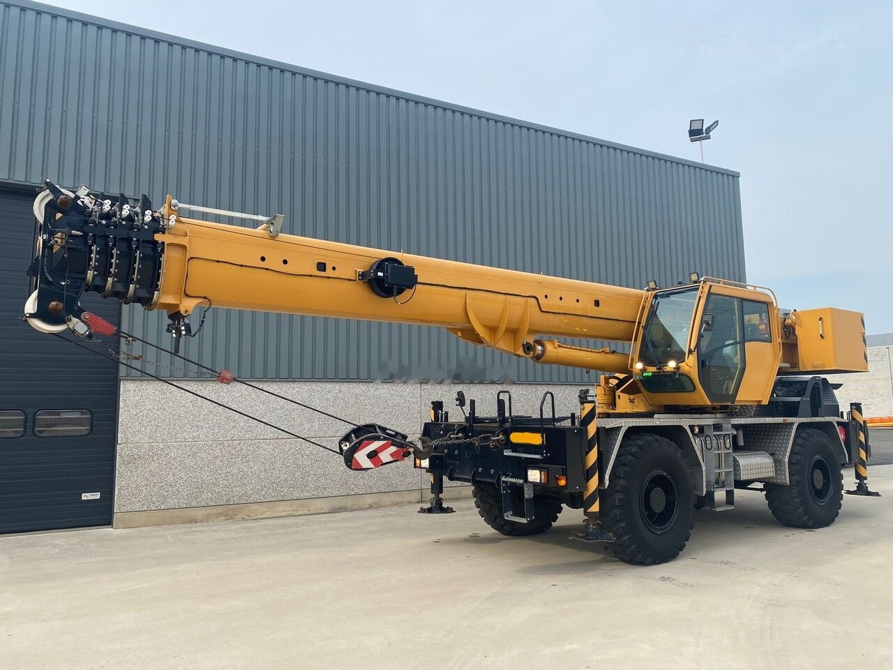 Grove RT 550 E - Pokretni kran: slika 1 Grove RT 550 E - Pokretni kran: slika 1