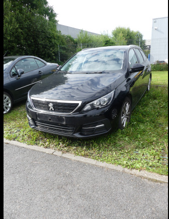 Voiture break Peugeot 308 (2017-211.679 km) - Druga mašina: slika 1 Voiture break Peugeot 308 (2017-211.679 km) - Druga mašina: slika 1