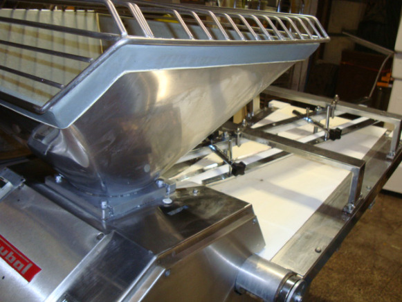 Peseuse diviseuse volumétrique SUBAL PHC 130 - Pekarska oprema: slika 5 Peseuse diviseuse volumétrique SUBAL PHC 130 - Pekarska oprema: slika 5