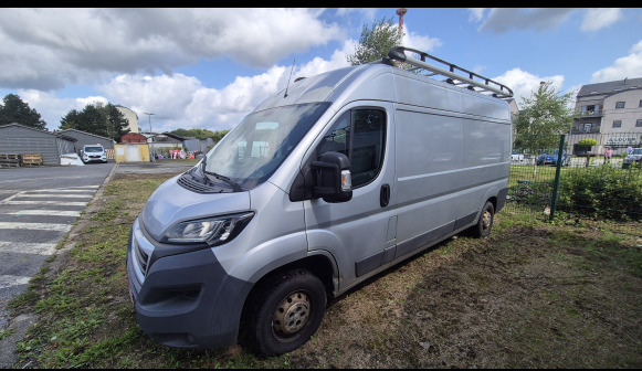 Peugeot BOXER simple cabine (en panne) - 1-RFU-464 - Numéro de châssis : VF3YCZMFC12C99869-01 - Furgon: slika 2 Peugeot BOXER simple cabine (en panne) - 1-RFU-464 - Numéro de châssis : VF3YCZMFC12C99869-01 - Furgon: slika 2