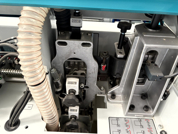 Plaqueuse de chants VIRutex EB 140 PLC (2024) - Mašina za obradu drveta: slika 5 Plaqueuse de chants VIRutex EB 140 PLC (2024) - Mašina za obradu drveta: slika 5