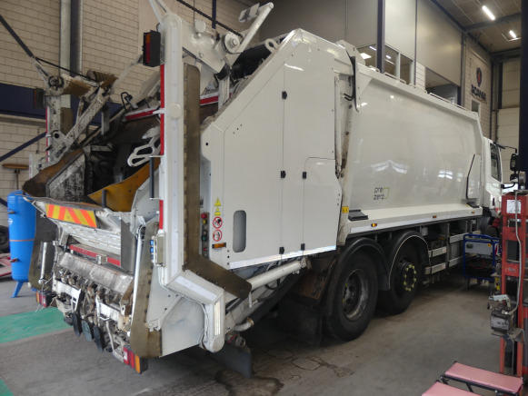 REF:01-BGF-8 - Camion poubelle DAF CF290FAG (2015-268.697 km) - Kamion za smeće: slika 3 REF:01-BGF-8 - Camion poubelle DAF CF290FAG (2015-268.697 km) - Kamion za smeće: slika 3