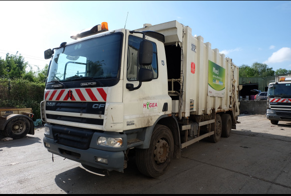 REF : 13 - Camion poubelle DAF CF75 - Kamion za smeće: slika 4 REF : 13 - Camion poubelle DAF CF75 - Kamion za smeće: slika 4