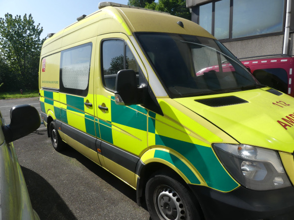 REF:22 - Ambulance Mercedes-Benz Sprinter (2015-256.163 km) - Vozilo hitne pomoći: slika 4 REF:22 - Ambulance Mercedes-Benz Sprinter (2015-256.163 km) - Vozilo hitne pomoći: slika 4