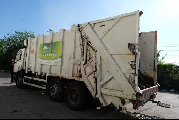 REF : 5 - Camion poubelle DAF CF75 - Kamion za smeće: slika 4 REF : 5 - Camion poubelle DAF CF75 - Kamion za smeće: slika 4