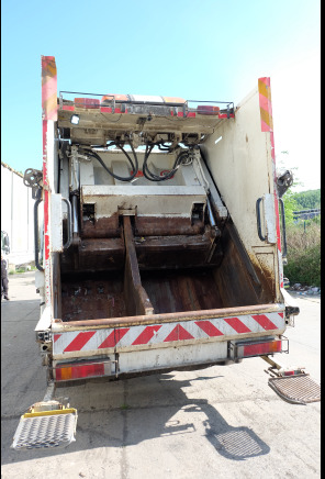 REF : 5 - Camion poubelle DAF CF75 - Kamion za smeće: slika 5 REF : 5 - Camion poubelle DAF CF75 - Kamion za smeće: slika 5