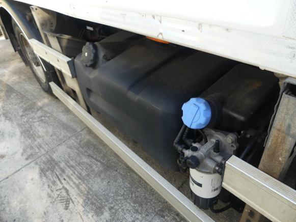 REF:69339 - Camion poubelle Renault Midlum 180DXI (2011-119.748 km) - Kamion za smeće: slika 4 REF:69339 - Camion poubelle Renault Midlum 180DXI (2011-119.748 km) - Kamion za smeće: slika 4