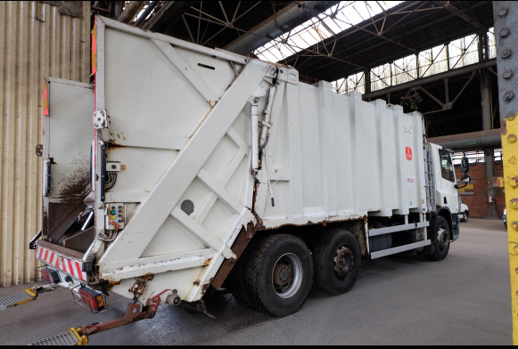 REF : 8 -Camion Poubelle DAF CF75 - Kamion za smeće: slika 5 REF : 8 -Camion Poubelle DAF CF75 - Kamion za smeće: slika 5