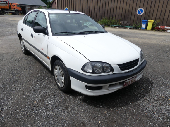REF:DBB024 - Voiture Toyota Avensis (1998-172.549 km) - Automobil: slika 2 REF:DBB024 - Voiture Toyota Avensis (1998-172.549 km) - Automobil: slika 2