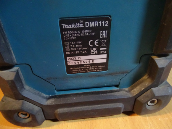 Radio MAKITA DMR112 IP64 Bluetooth DAB+ - Instrument/ Oprema: slika 5 Radio MAKITA DMR112 IP64 Bluetooth DAB+ - Instrument/ Oprema: slika 5