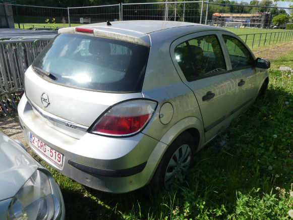 Voiture Opel Astra - Automobil: slika 4 Voiture Opel Astra - Automobil: slika 4