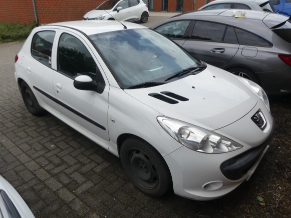 Voiture Peugeot 206+ (2010-119.445 km) - Automobil: slika 1 Voiture Peugeot 206+ (2010-119.445 km) - Automobil: slika 1