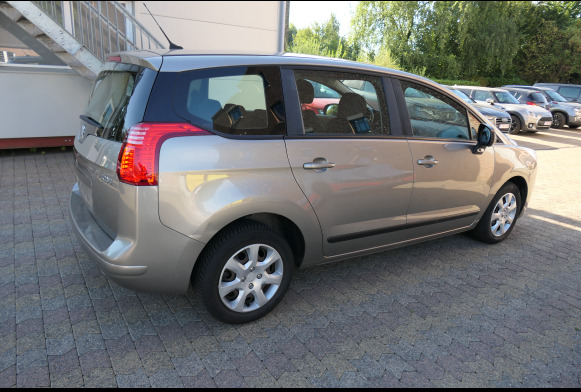 Voiture Peugeot 5008 (2013-165.686 km) - Automobil: slika 3 Voiture Peugeot 5008 (2013-165.686 km) - Automobil: slika 3