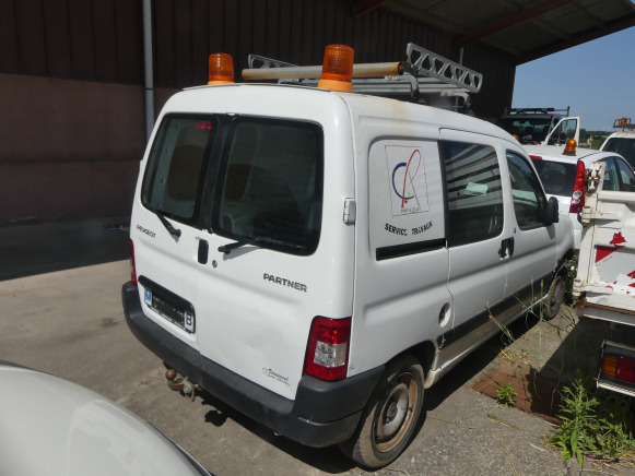 Voiture Peugeot Partner - Dostavno vozilo sa duplom kabinom: slika 3 Voiture Peugeot Partner - Dostavno vozilo sa duplom kabinom: slika 3