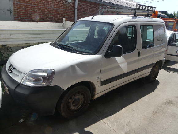 Voiture Peugeot Partner - Dostavno vozilo sa duplom kabinom: slika 1 Voiture Peugeot Partner - Dostavno vozilo sa duplom kabinom: slika 1
