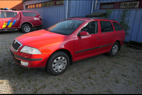 Voiture break Skoda - Karavan: slika 1 Voiture break Skoda - Karavan: slika 1