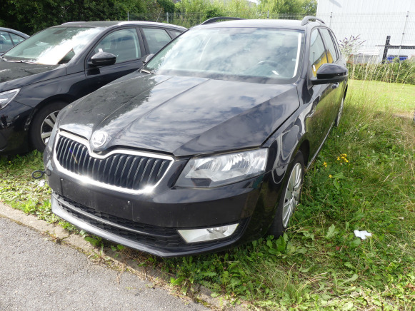 Voiture break Skoda Octavia Combi (2015-167.000 km) - Automobil: slika 1 Voiture break Skoda Octavia Combi (2015-167.000 km) - Automobil: slika 1