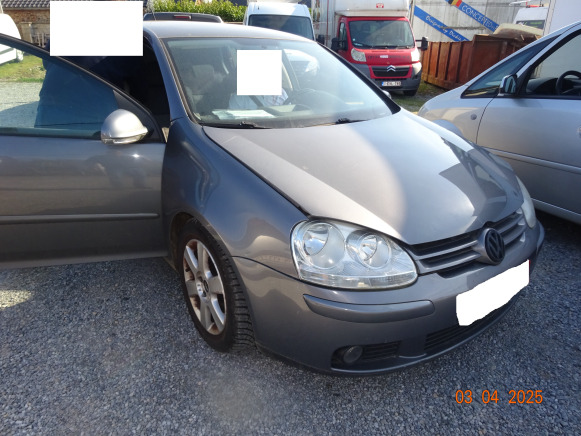 Automobil Volkswagen Golf: slika 1