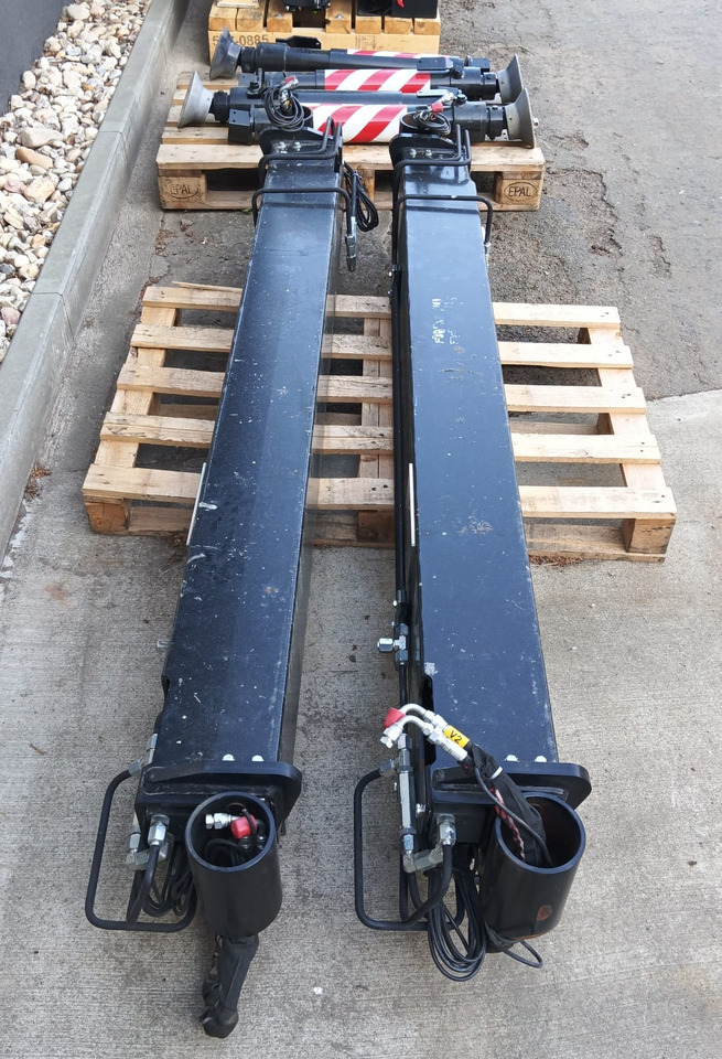 FASSI - PALFINGER - HIAB - HMF - ATLAS additional stabilizers, Zusatzabstützen - Kran za kamion: slika 2 FASSI - PALFINGER - HIAB - HMF - ATLAS additional stabilizers, Zusatzabstützen - Kran za kamion: slika 2