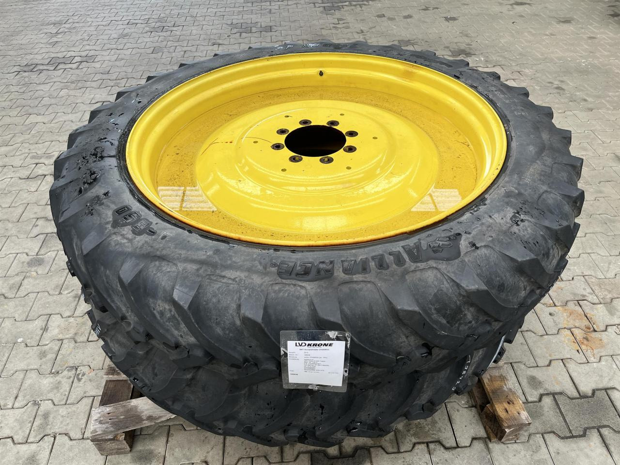 BKT 270/95R32 - Guma za Poljoprivredna mašina: slika 1 BKT 270/95R32 - Guma za Poljoprivredna mašina: slika 1