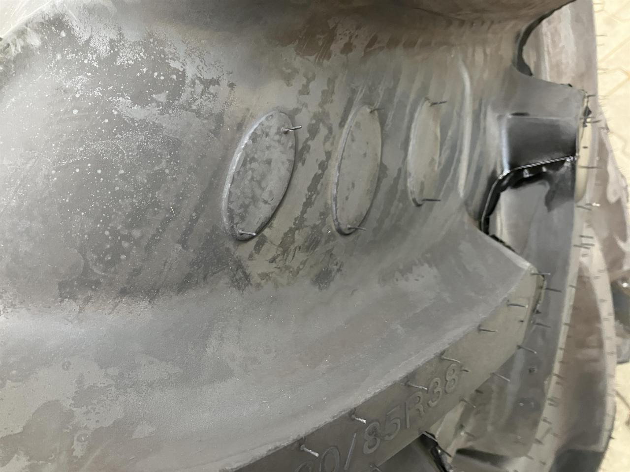 BKT 520/85R38 BKT 520/85R38: slika 7