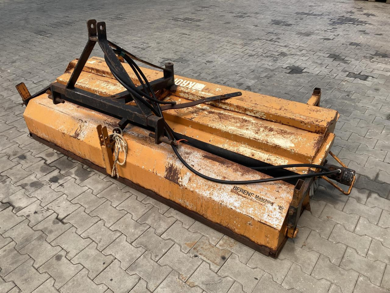 Bema 2,30 m - Metle: slika 1 Bema 2,30 m - Metle: slika 1