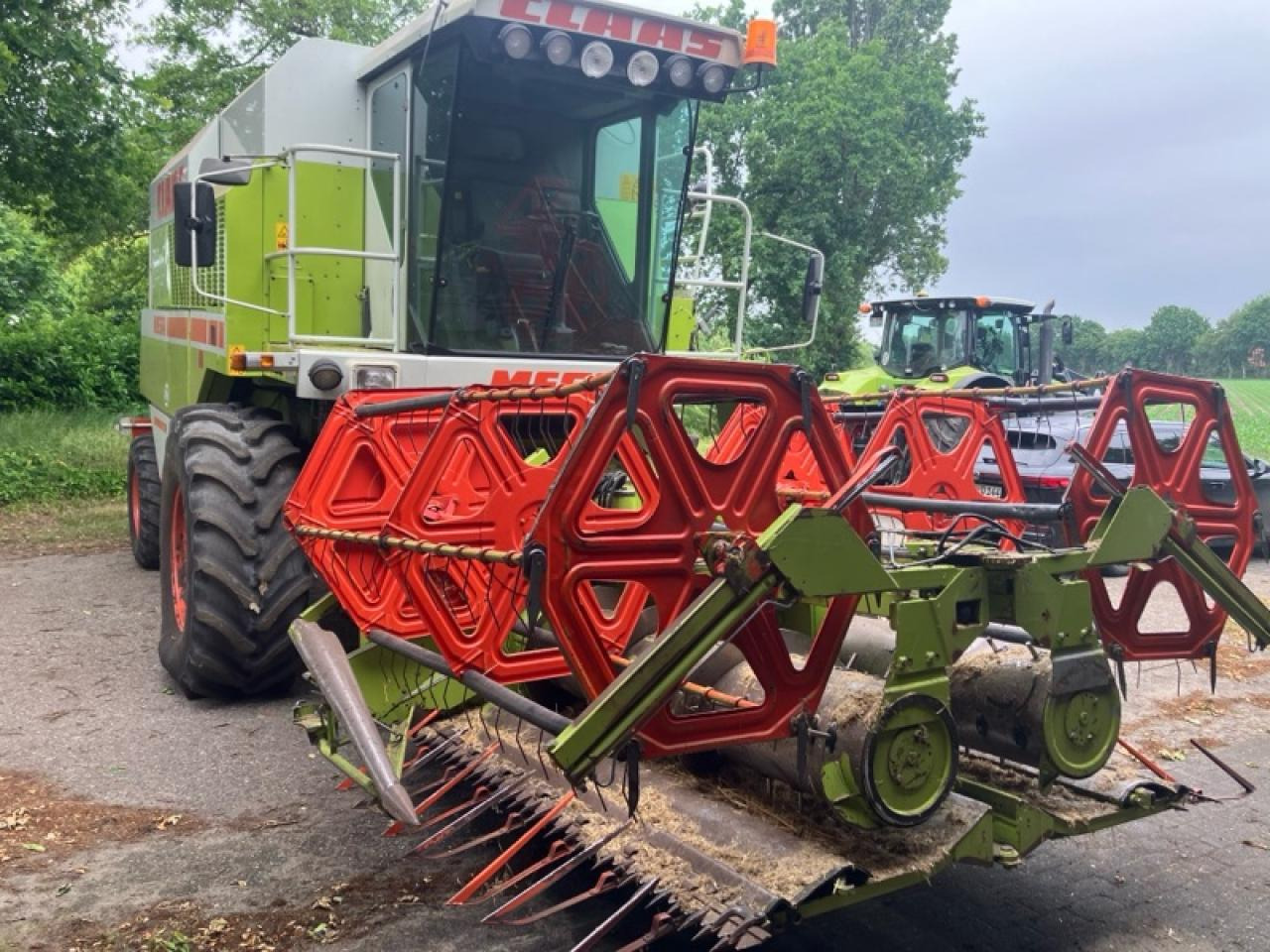 CLAAS Dominator 218 Mega - Kombinovani kombajn: slika 2 CLAAS Dominator 218 Mega - Kombinovani kombajn: slika 2