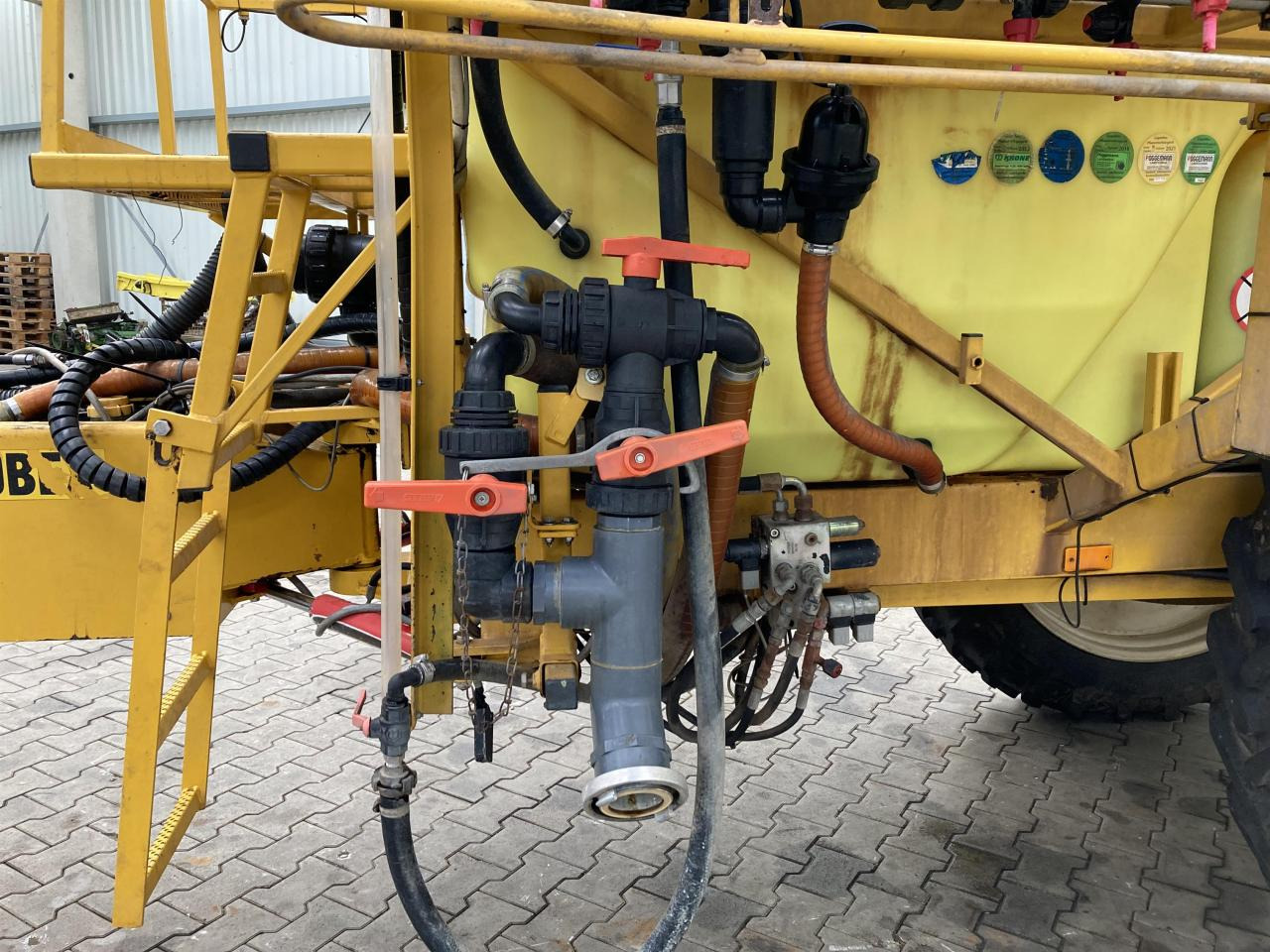 Dubex Vector 3.300 ltr. - Vučena prskalica: slika 3 Dubex Vector 3.300 ltr. - Vučena prskalica: slika 3