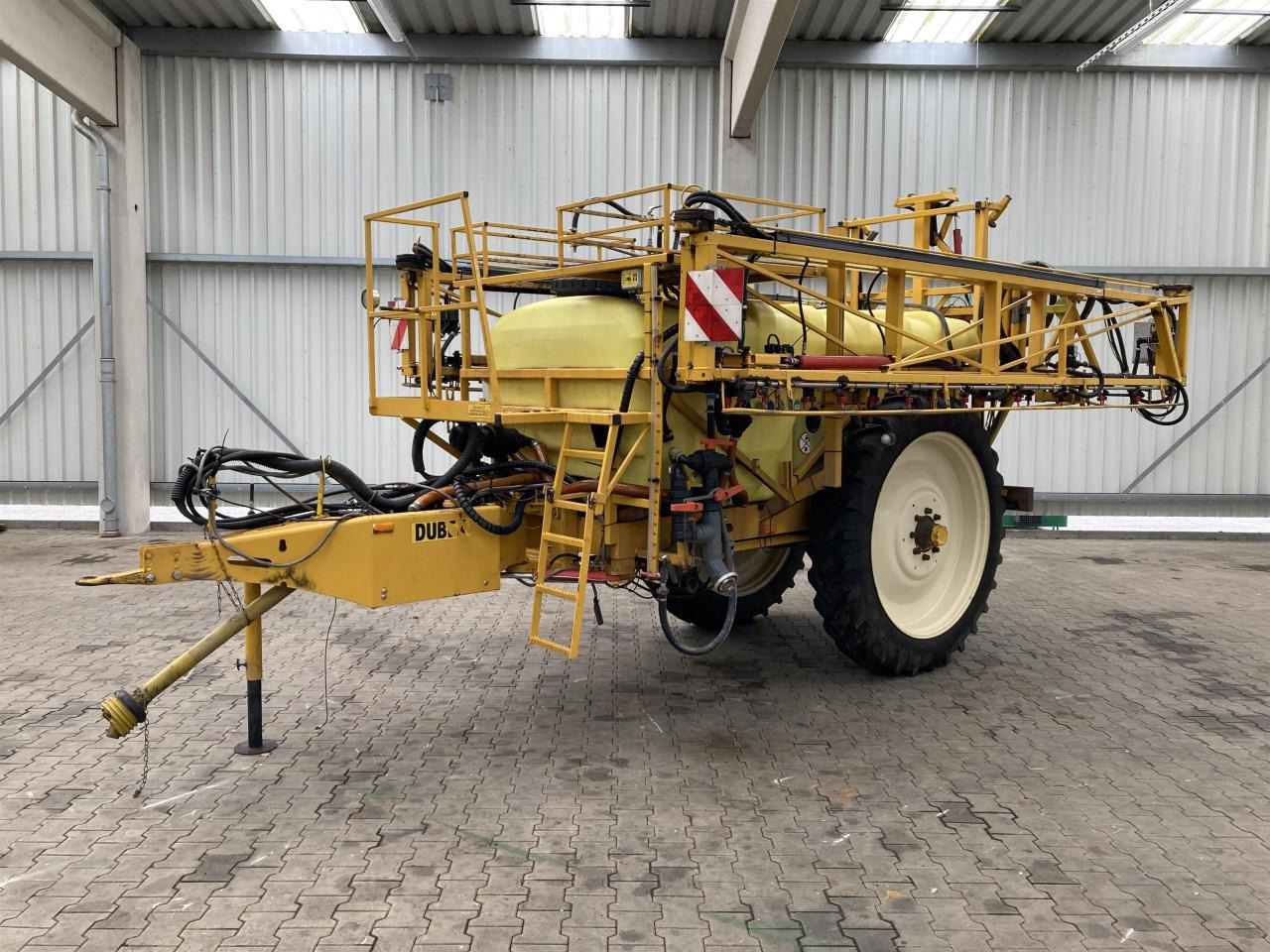 Dubex Vector 3.300 ltr. - Vučena prskalica: slika 1 Dubex Vector 3.300 ltr. - Vučena prskalica: slika 1