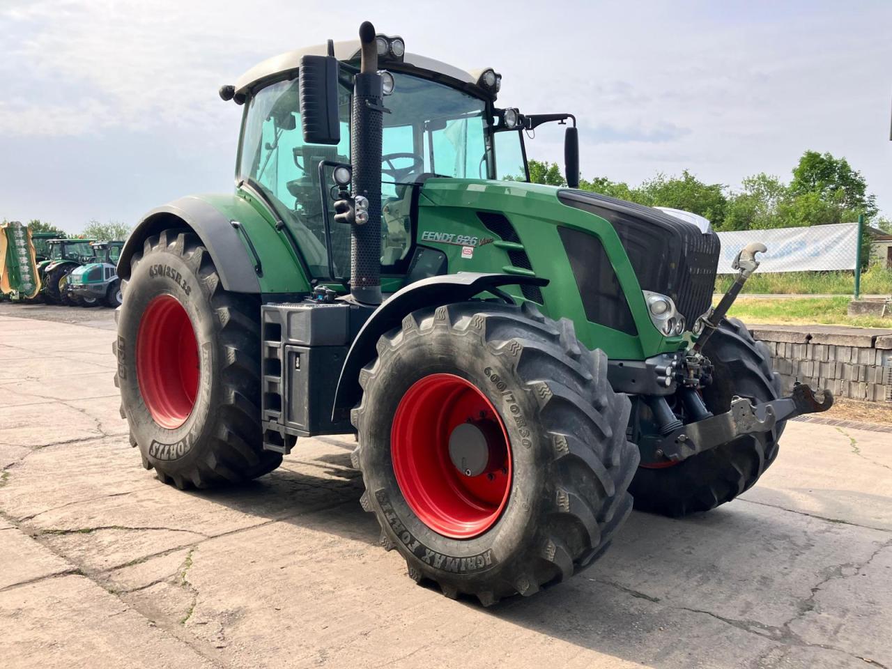 Fendt 826 Profi Plus - Traktor: slika 4 Fendt 826 Profi Plus - Traktor: slika 4