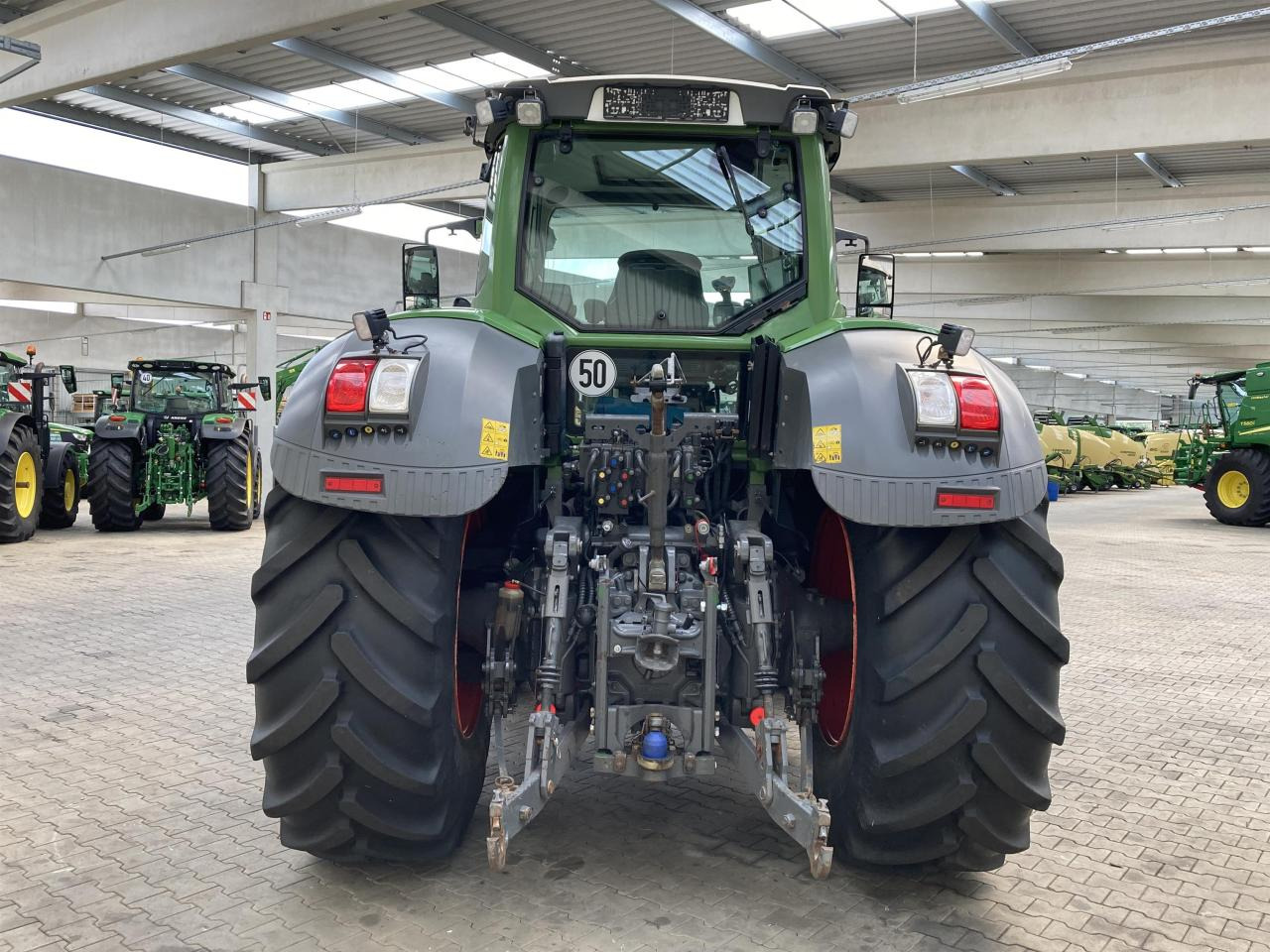 Fendt 828 Profi Plus - Traktor: slika 4 Fendt 828 Profi Plus - Traktor: slika 4