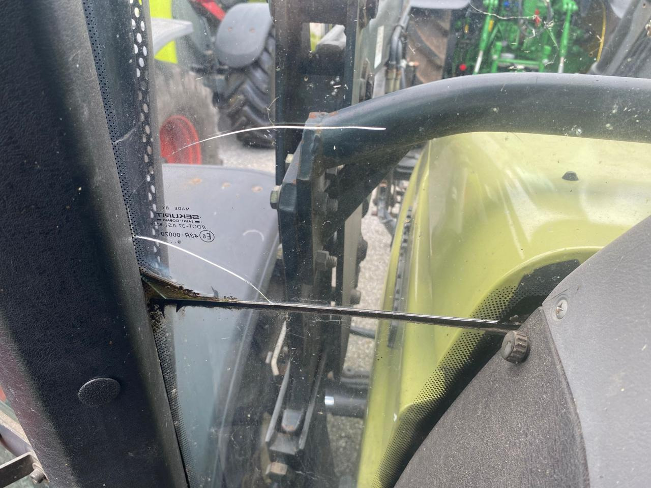 Hürlimann XT 909 - Traktor: slika 2 Hürlimann XT 909 - Traktor: slika 2