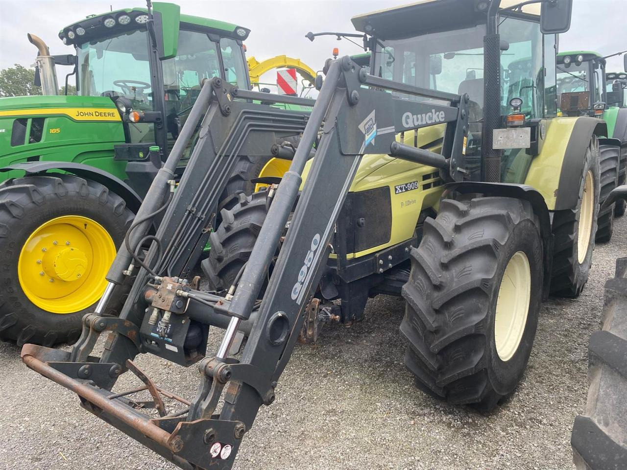 Hürlimann XT 909 - Traktor: slika 4 Hürlimann XT 909 - Traktor: slika 4