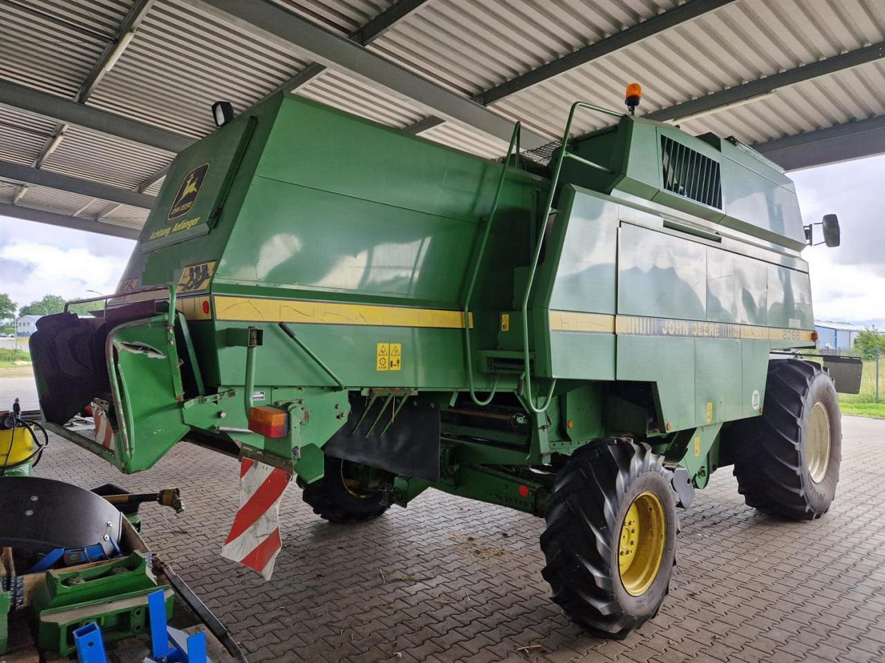 John Deere 2066 - Kombinovani kombajn: slika 4 John Deere 2066 - Kombinovani kombajn: slika 4