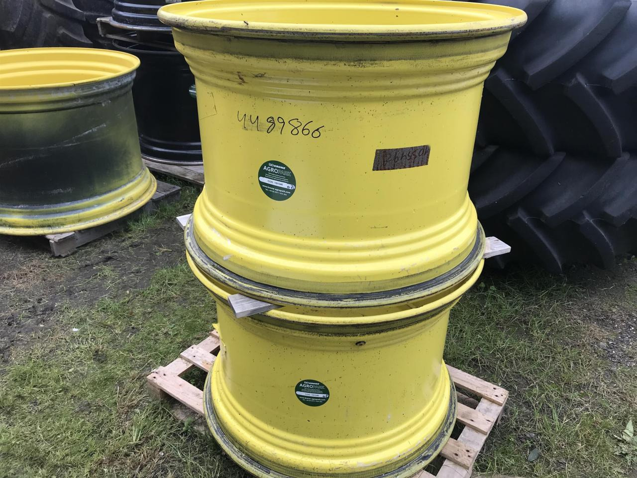 John Deere 23x34 - Guma za Poljoprivredna mašina: slika 1 John Deere 23x34 - Guma za Poljoprivredna mašina: slika 1
