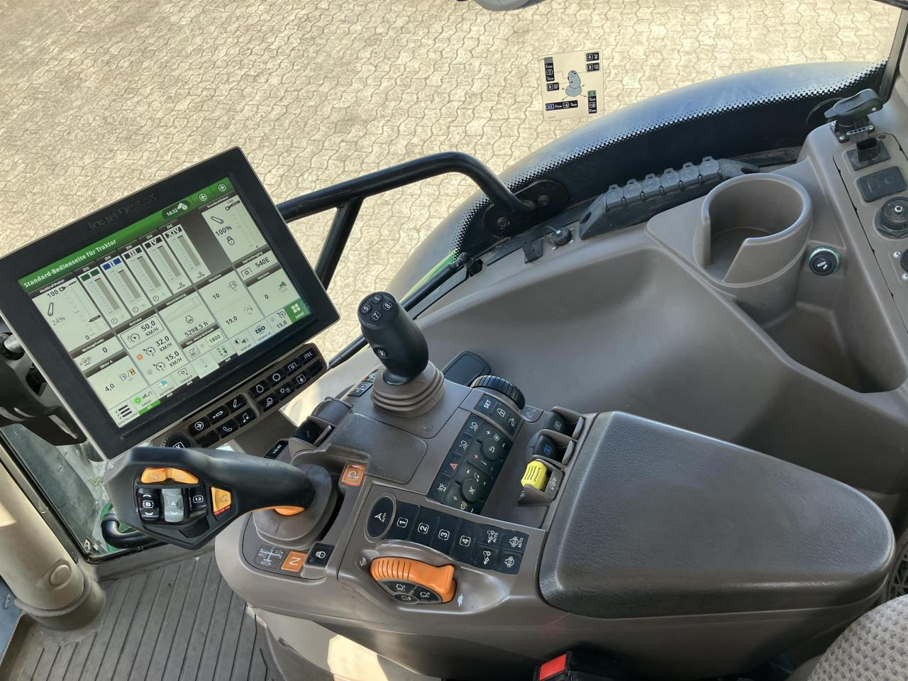 Traktor John Deere 6155R: slika 8